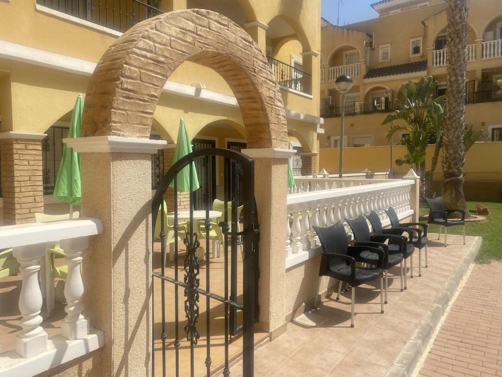 Top Floor Spacious Apartment With Roof Terrace Alicante Eksteriør bilde