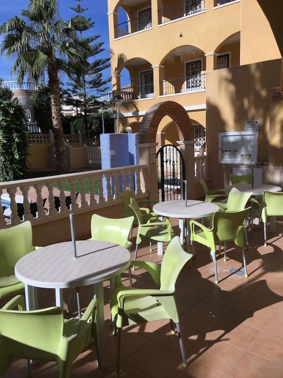 Top Floor Spacious Apartment With Roof Terrace Alicante Eksteriør bilde