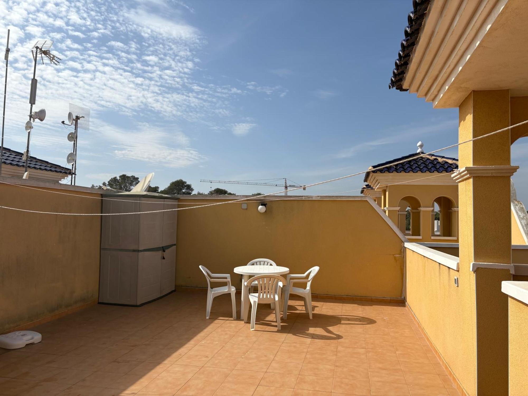 Top Floor Spacious Apartment With Roof Terrace Alicante Eksteriør bilde